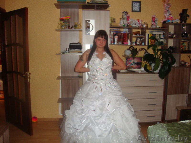 продам шикарное белое свадебное платье - Изображение #1, Объявление #862624